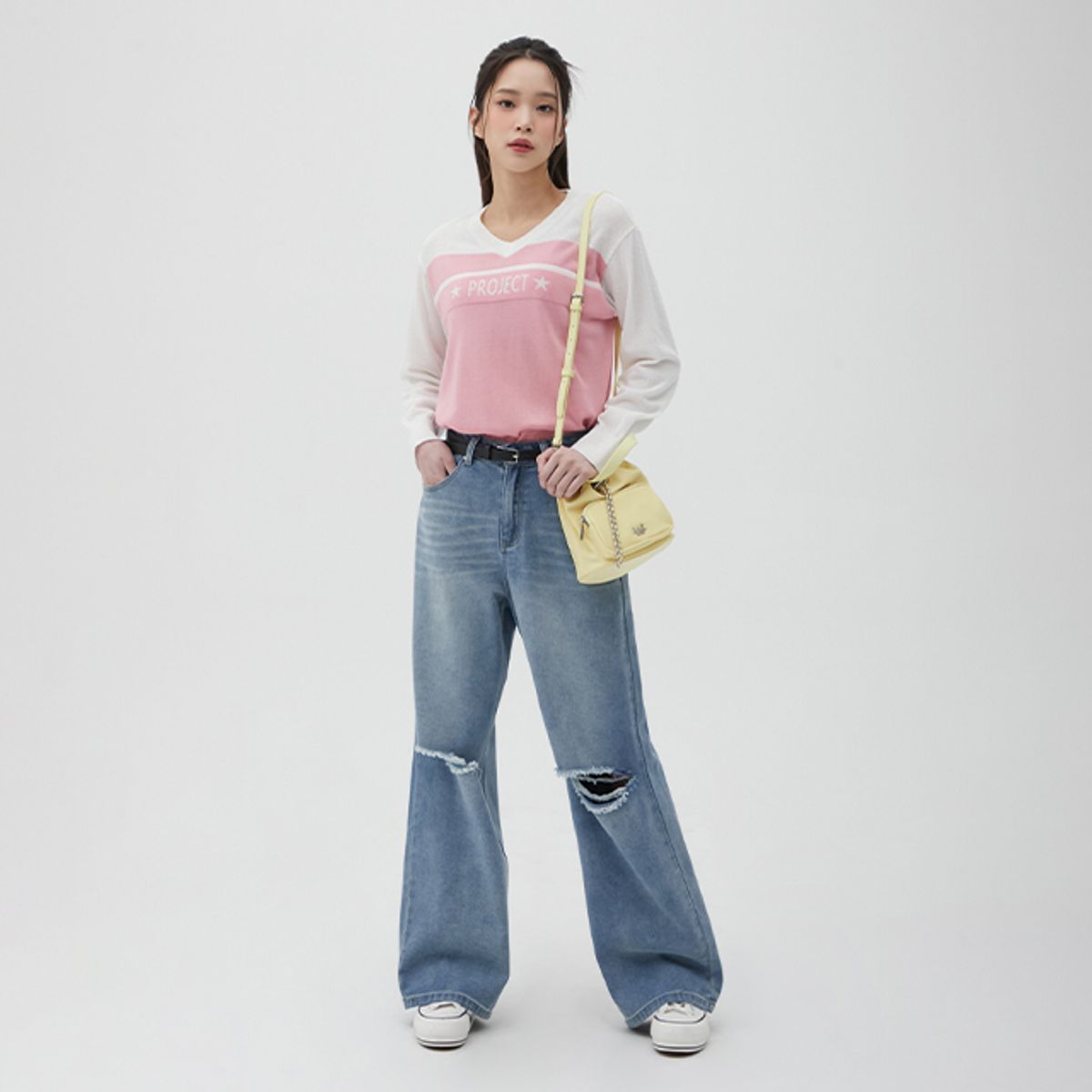 랩(LAP) 로고V넥 니트 AQ1KH360