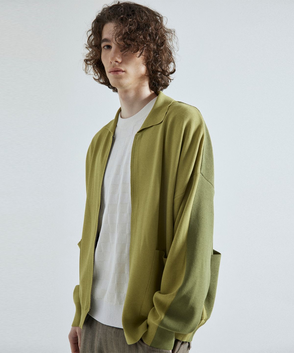 왓에버위원트(WHATEVERWEWANT) R/N ZIP-UP KNIT [OLIVE X GREEN]