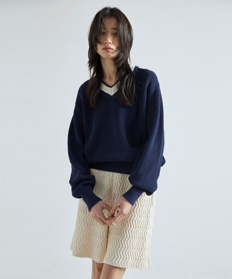 V-NECK LOOSE KNIT [NAVY]