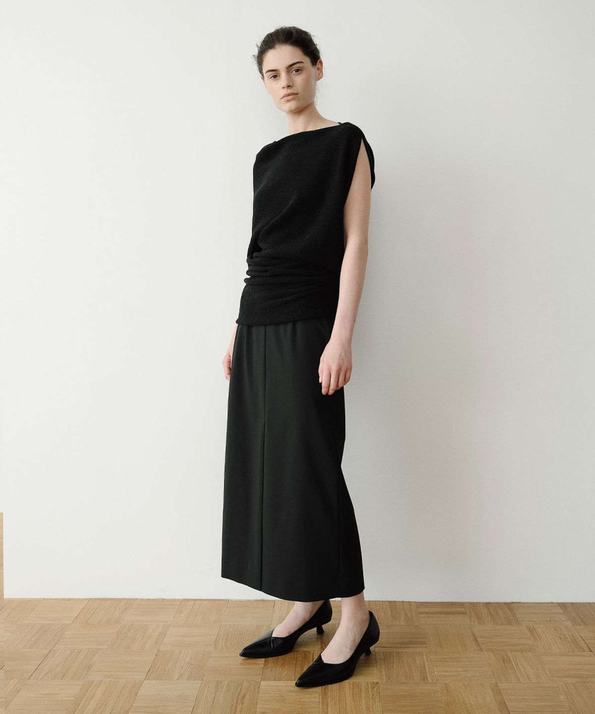 이아(EAAH) LONG SLIT SKIRT (BLACK)