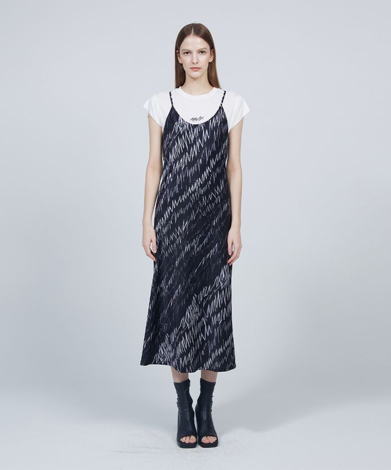 [ESSENTIAL] Signature pattern sleeveless midi dress