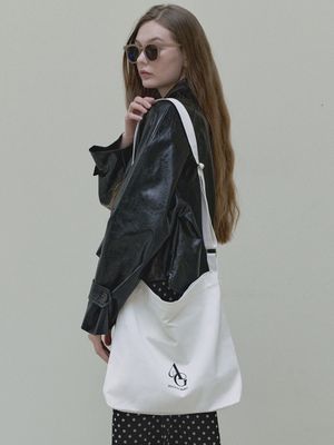 Canvas Logo Square Bag - white