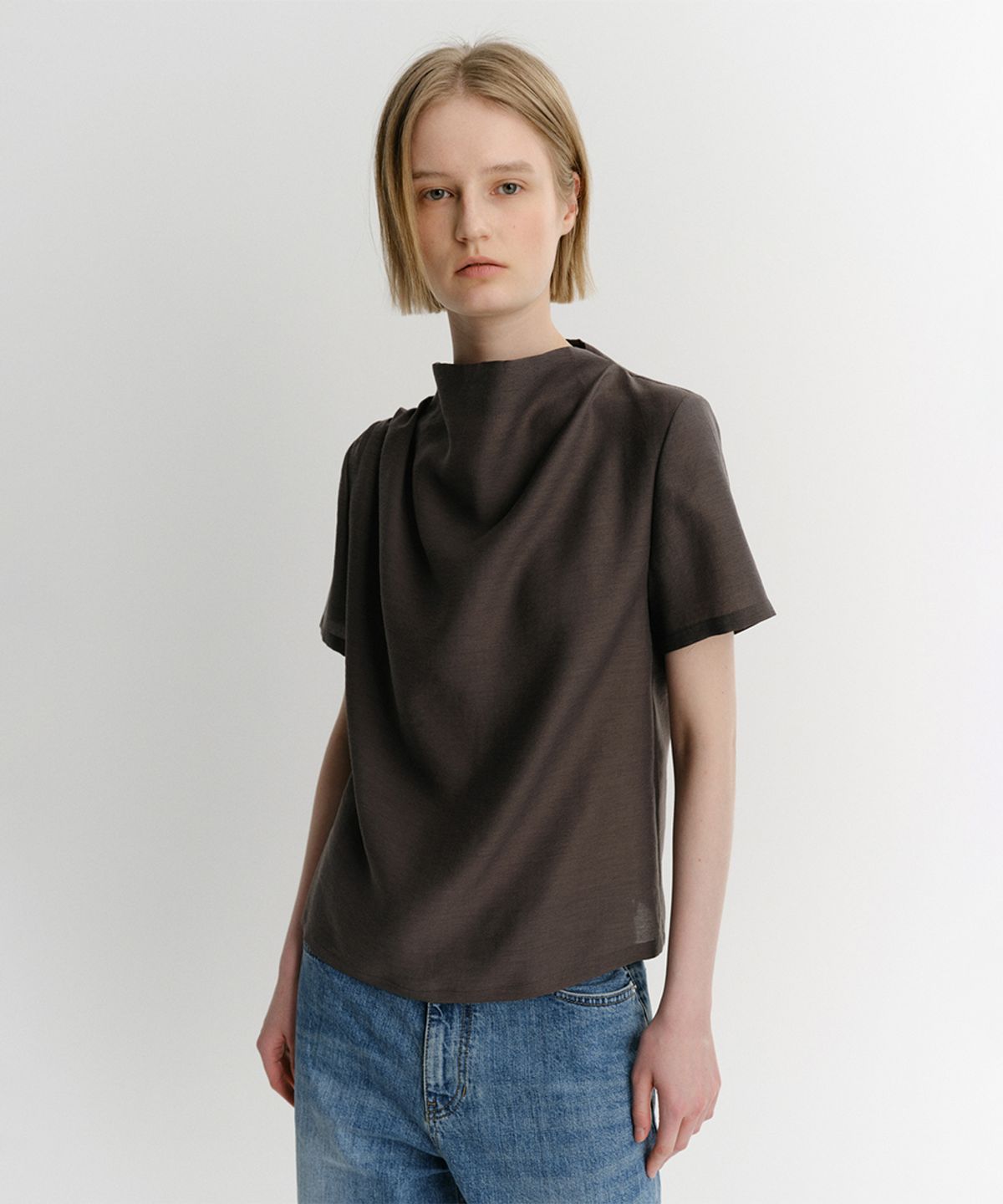 이아(EAAH) COWL NECK BLOUSE (TAUPE)