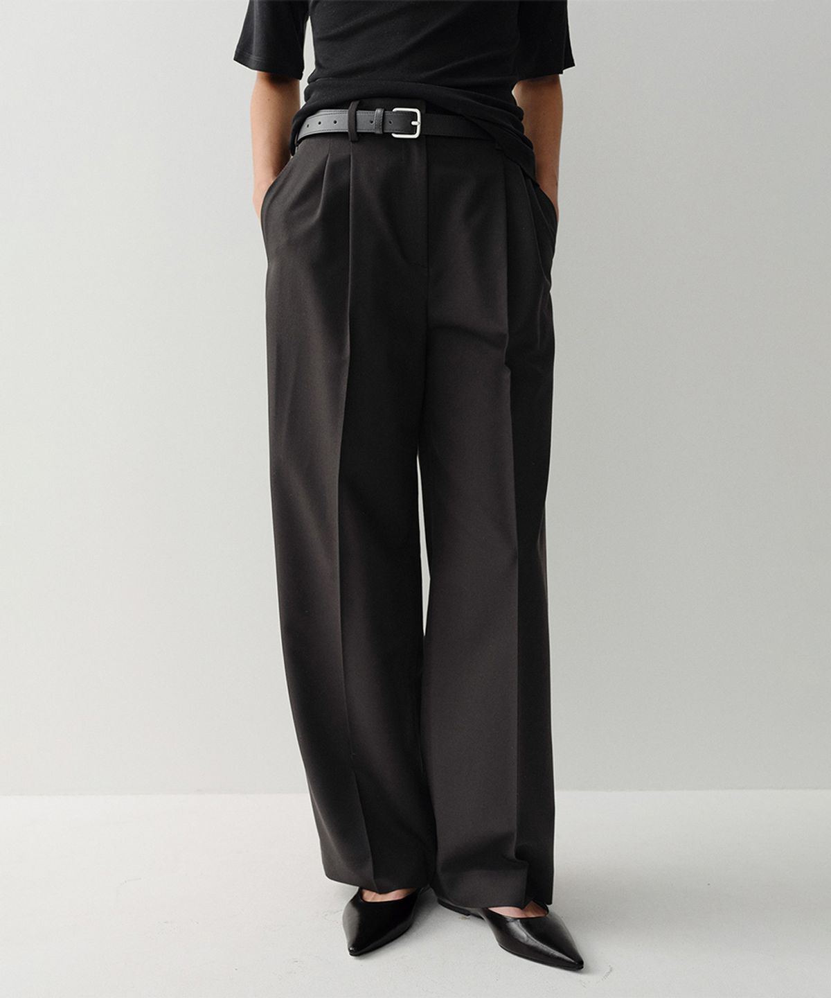 이아(EAAH) SS WIDE TUCK PANTS (BLACK)