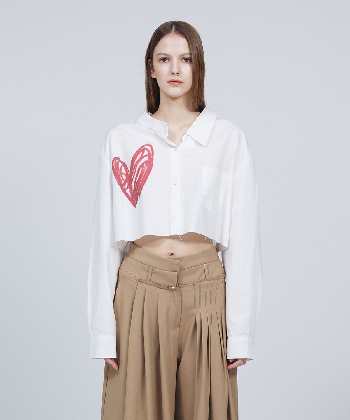 므아므(MMAM) Scribble heart cropped shirt