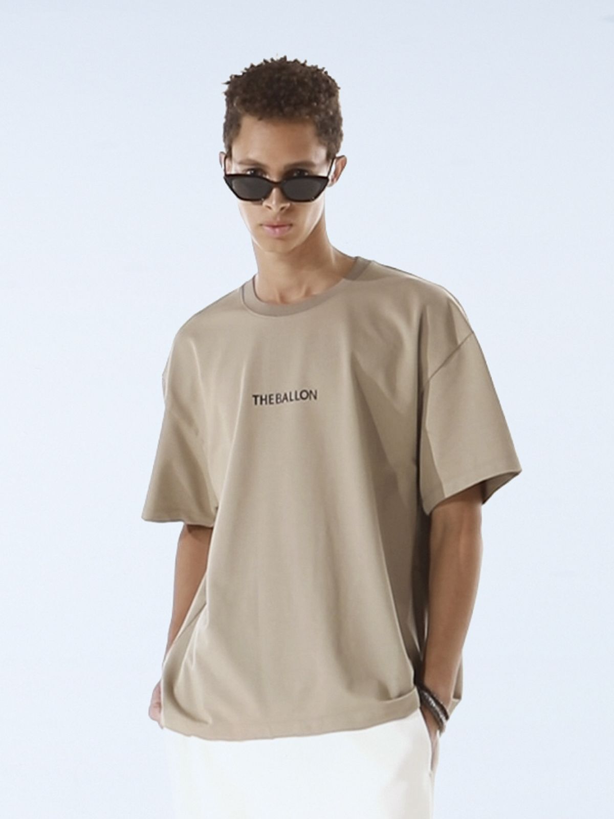 더발론(THE BALLON) BALLON LOGO BOX T-SHIRT