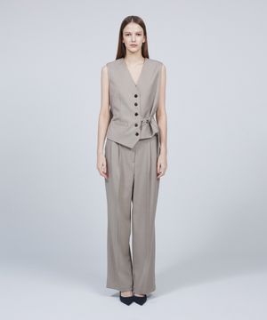 [ESSENTIAL] Signature pin tuck slacks