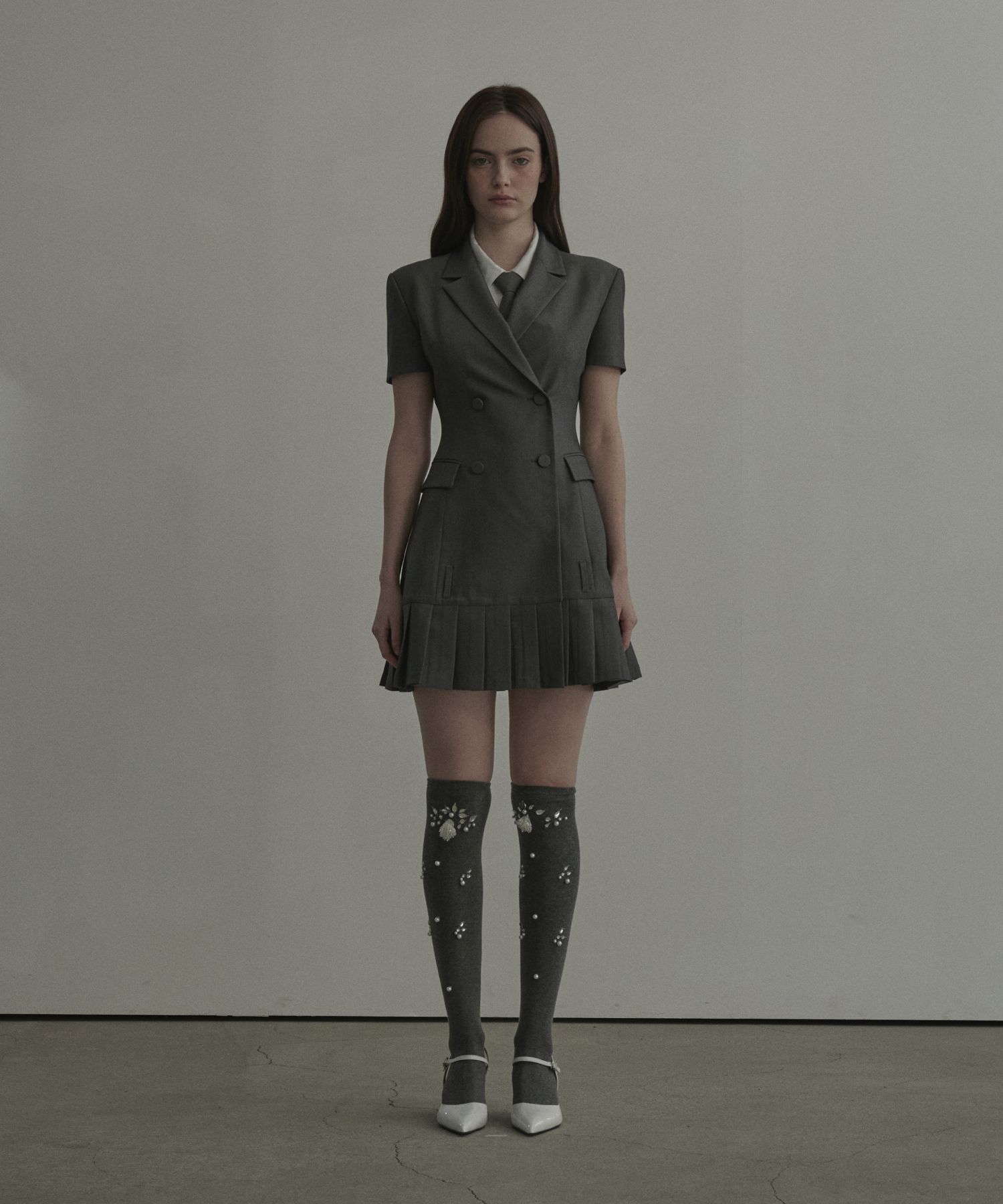 MAU SOLEUM ■ Jenn pleated half-sleeve suit jacket dress Sleeve Jacket Dress MUSINSA MAU SOLEUM Jenn Pleated Half
