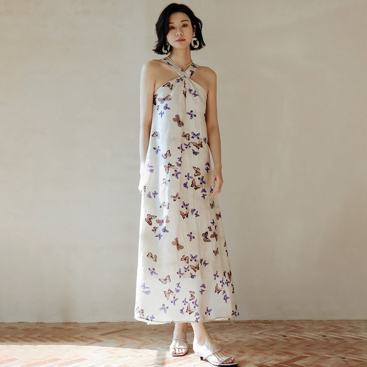 랭썬(LANGSON) LS_Halterneck butterfly dress