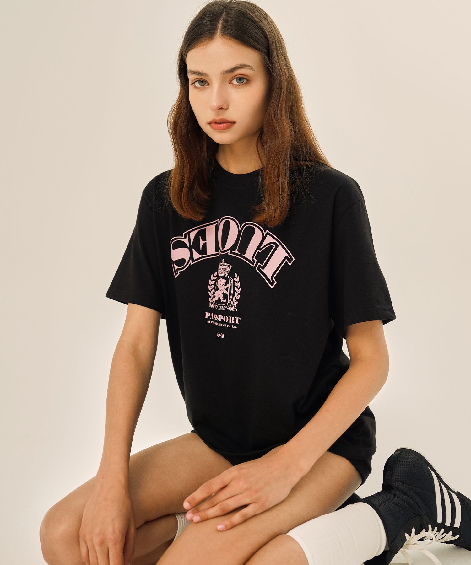 MUSINSA公式 | BORN CHAMPS Reverse SEOUL Logo Short-Sleeved T