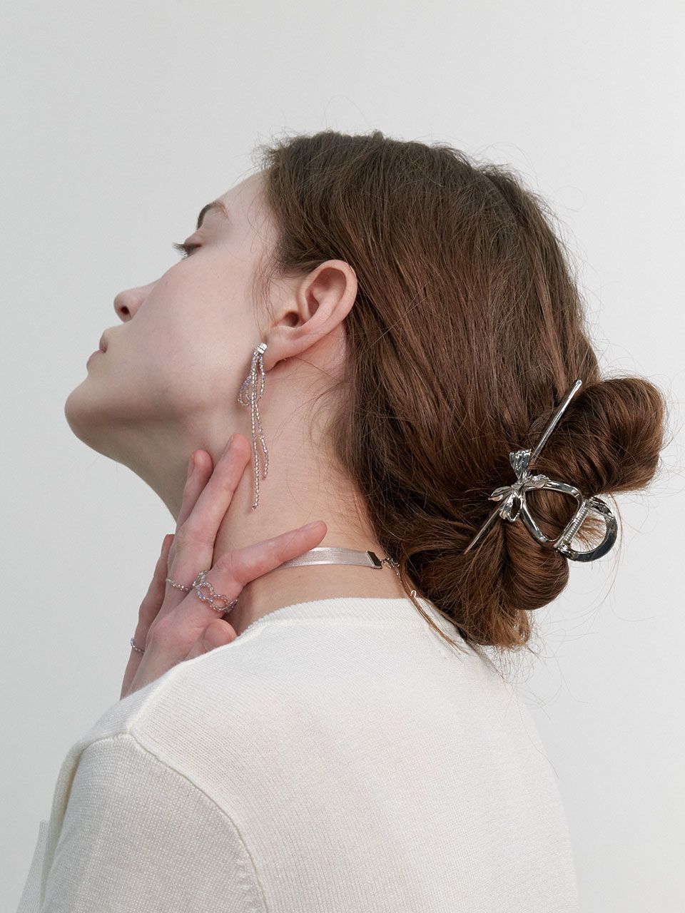 MUSINSA | LOVE ME MONSTER Metal Ribbon Hair Clip (L241MHA120)