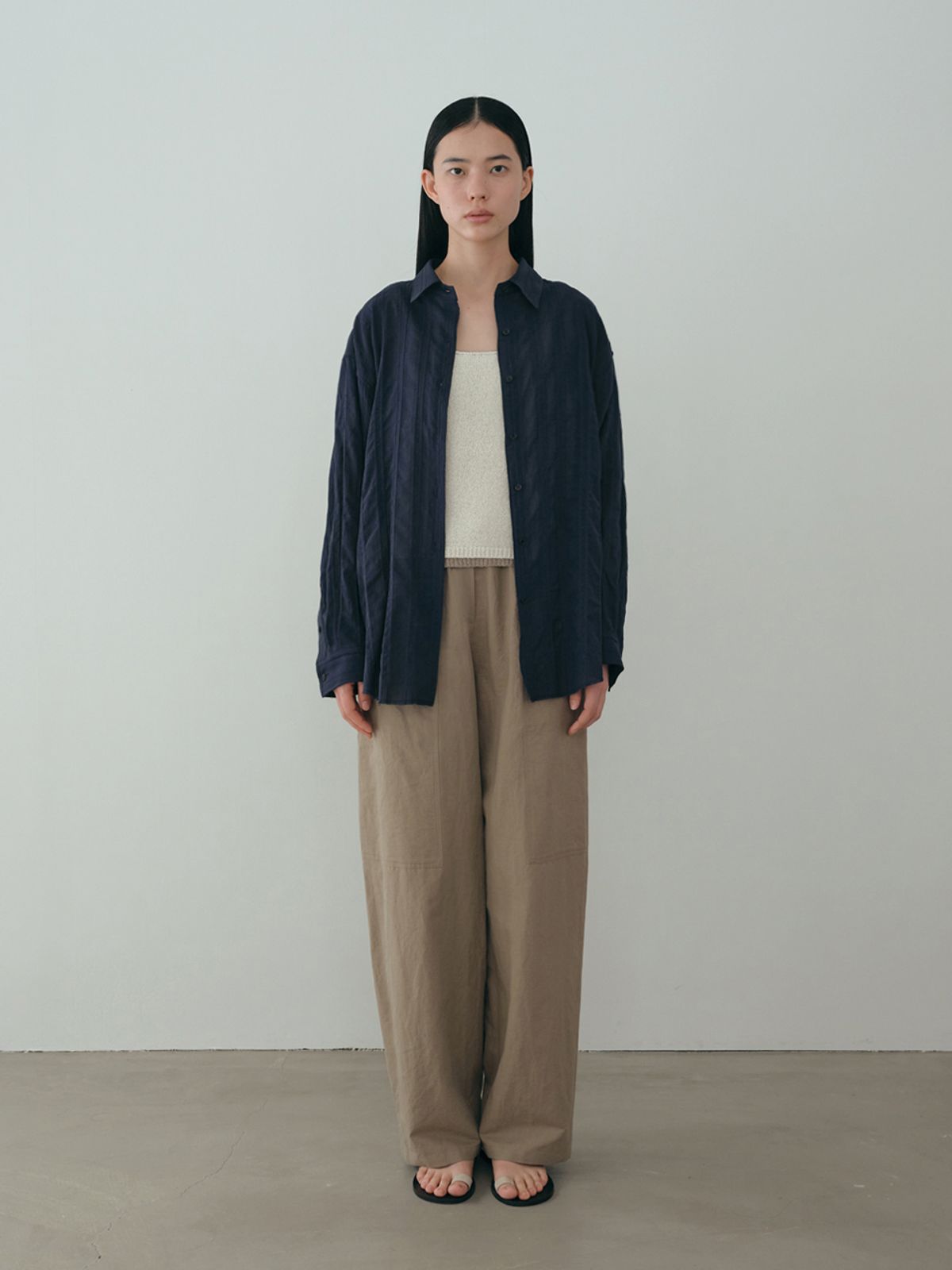 모이아(MOIA) sheer stripe shirt (navy)