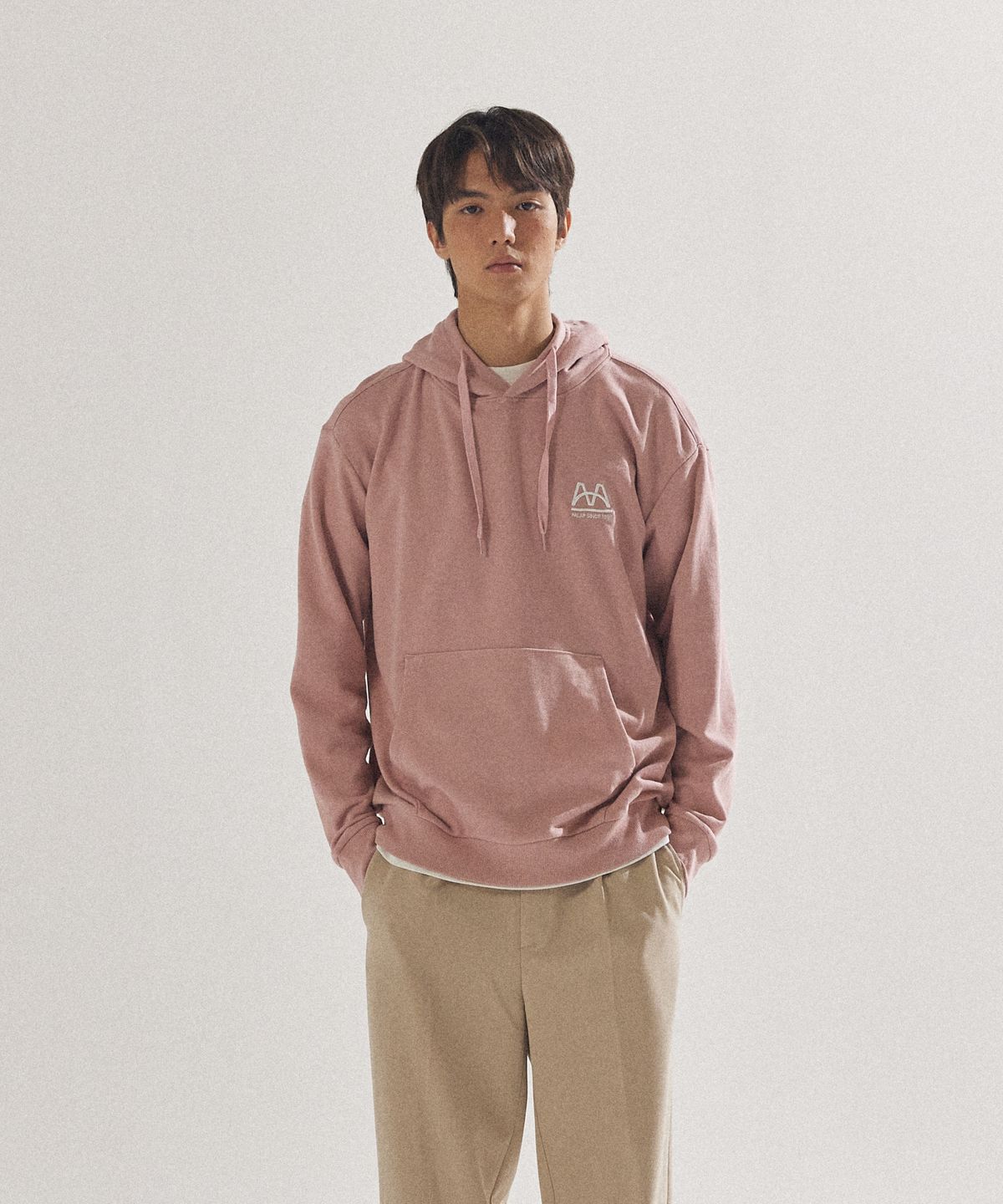 팔랩(PALAP) 에센셜 자수 포인트 오버핏 후드 티셔츠_PL24S3HT003_COR