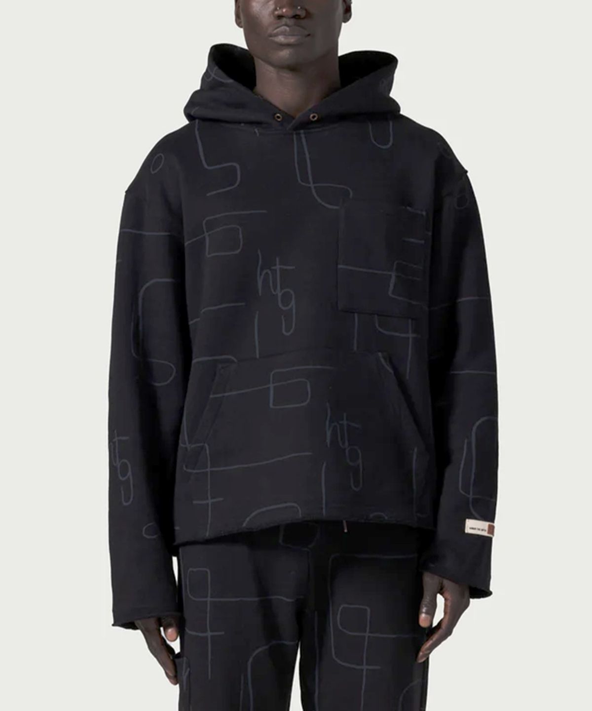 아너 더 기프트(HONOR THE GIFT) (M) 노벨티 프린트 테리 후디 블랙 NOVELTY PRINTED TERRY HOODIE BLACK