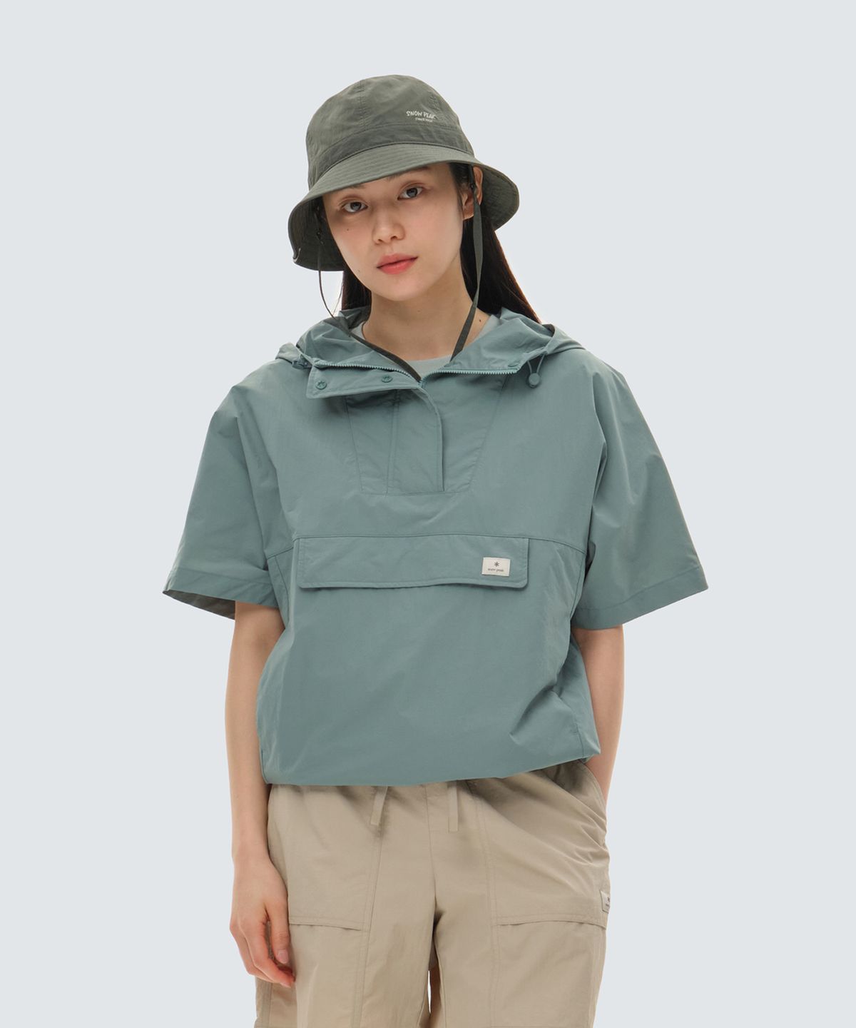 스노우피크 어패럴(SNOWPEAK APPAREL) 타슬란 여성 우븐 반팔 아노락 Royal Mint (S24MWLAN51)