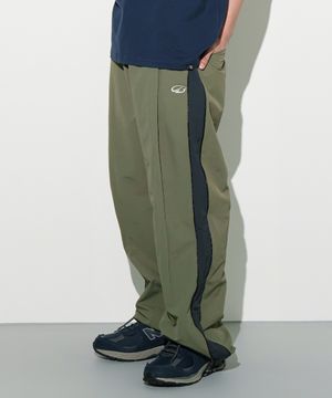 로고 파이핑 나일론 팬츠(그린)