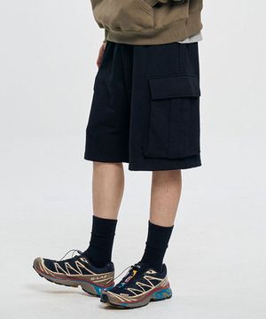 버뮤다 카고 스웨트 팬츠 - 블랙