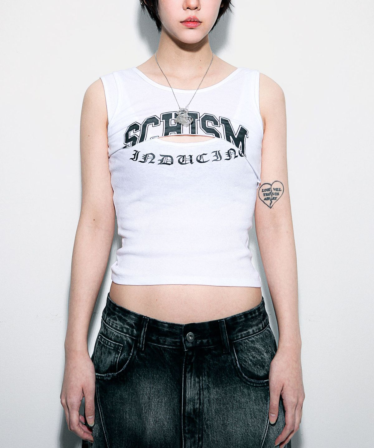 스키즘 인듀싱(SCHISM INDUCING) FAKE REWORKED TANK TOP, WHITE