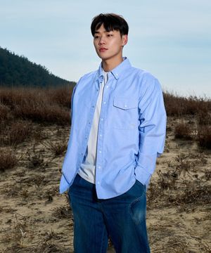 [이민재 착용] OG 스티치 옥스포드 스냅 셔츠-블루
