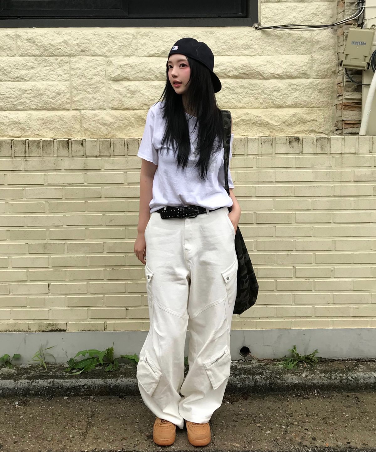 에프디알(FDR) Slant Pleats Multi Cargo Pants_White