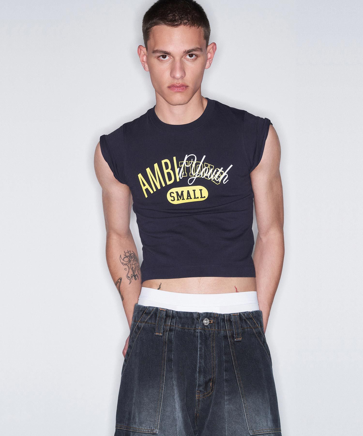 90s Vintage Relaxed Fit Sleeveless / NAVY