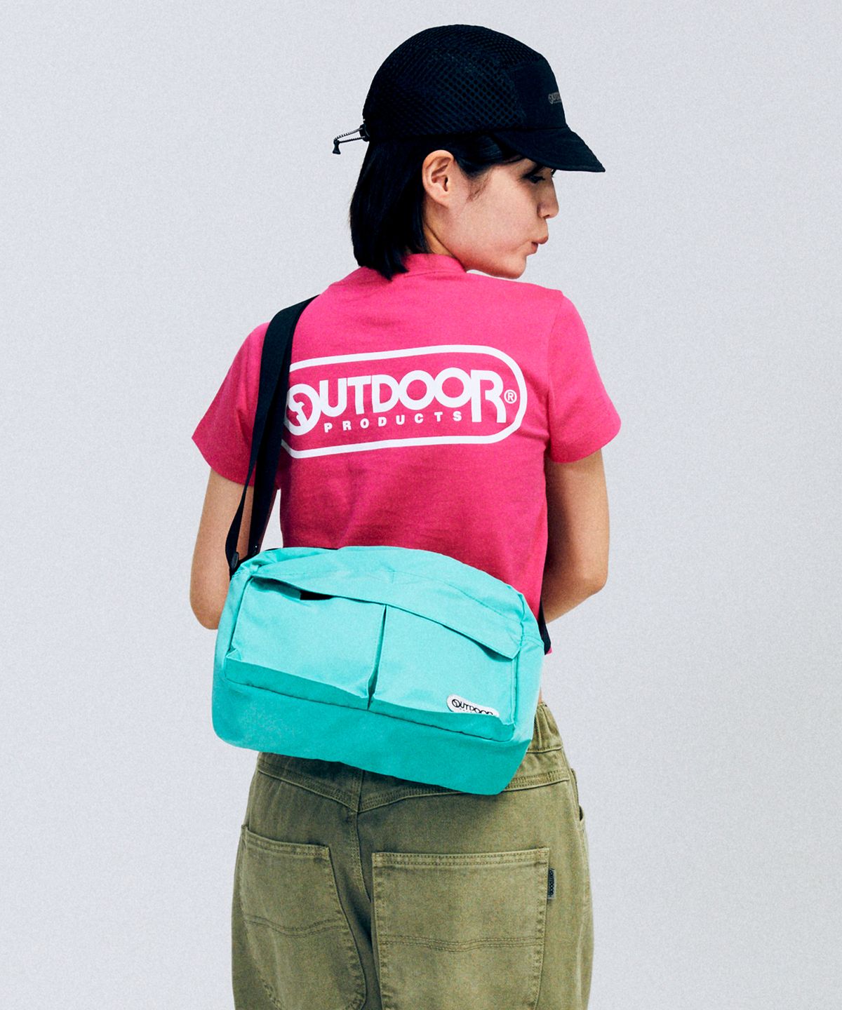 아웃도어 프로덕츠(OUTDOOR PRODUCTS) 여성 스몰로고 크롭 티셔츠 W SMALL LOGO CROP T-SHIRTS