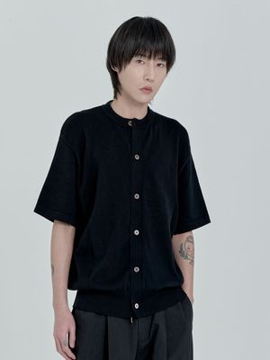 라운드 버튼니트 (Black)