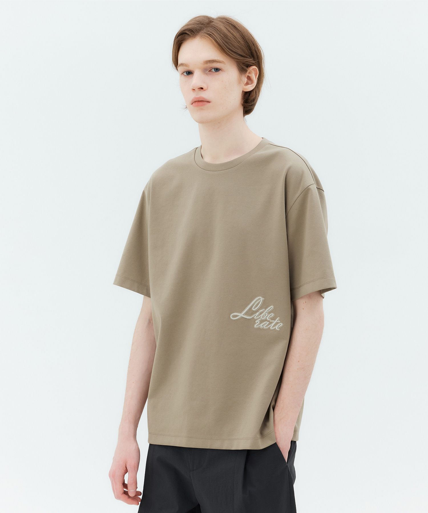 【MINDBRIDGE】スフィマ_バックポイント セミ オーバー Tシャツ MUSINSA | MINDBRIDGE Supima_Backpoint Semi Overfit T-shirt