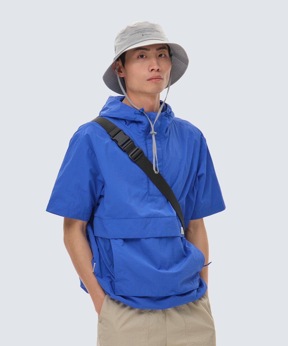 스노우피크 어패럴(SNOWPEAK APPAREL) 타슬란 우븐 비비드 반팔 아노락 Royal Blue (S24MMLAN56)