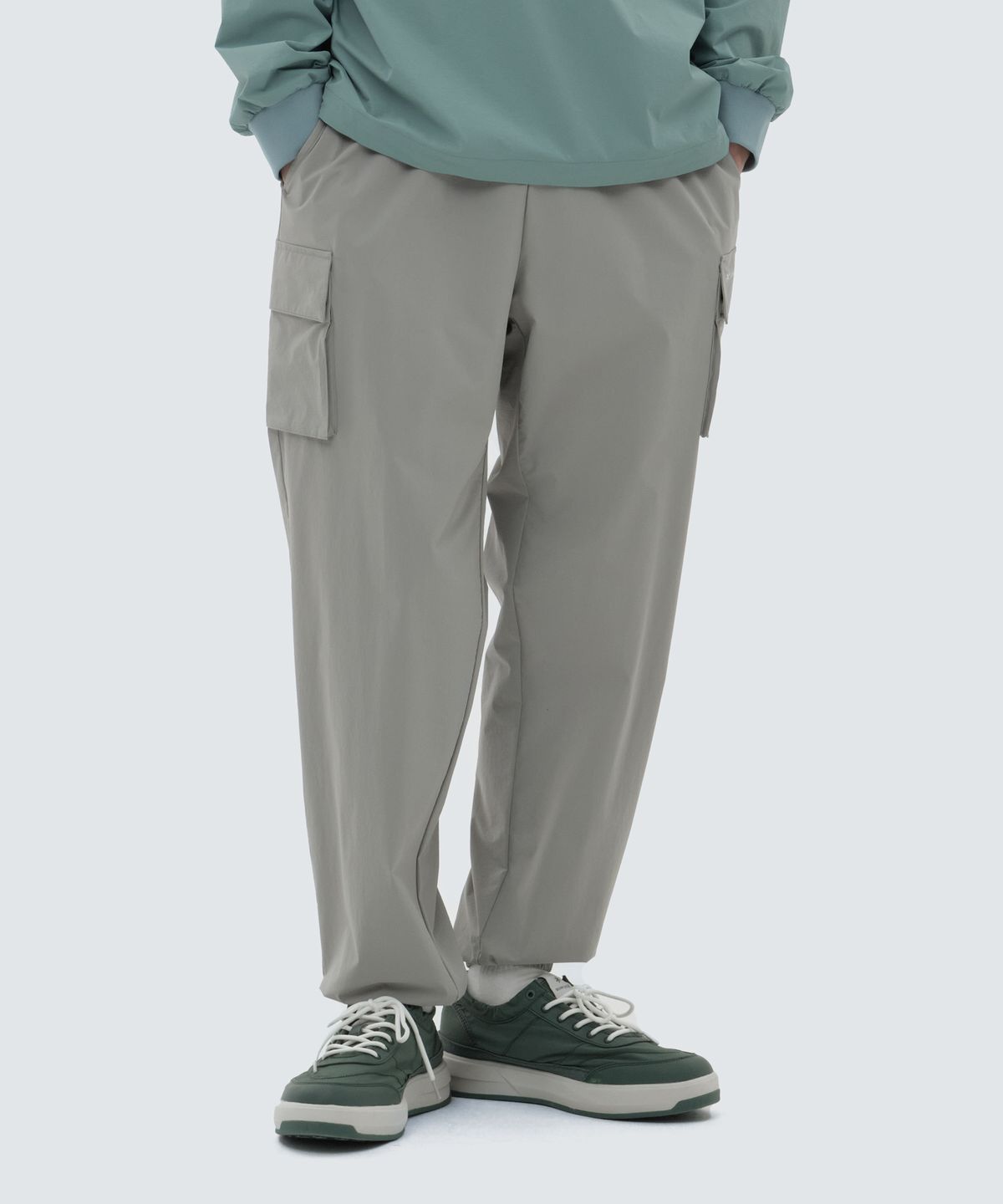 스노우피크 어패럴(SNOWPEAK APPAREL) 씬테크 우븐 카고 조거 팬츠 Fog Gray (S24MUSPT62)