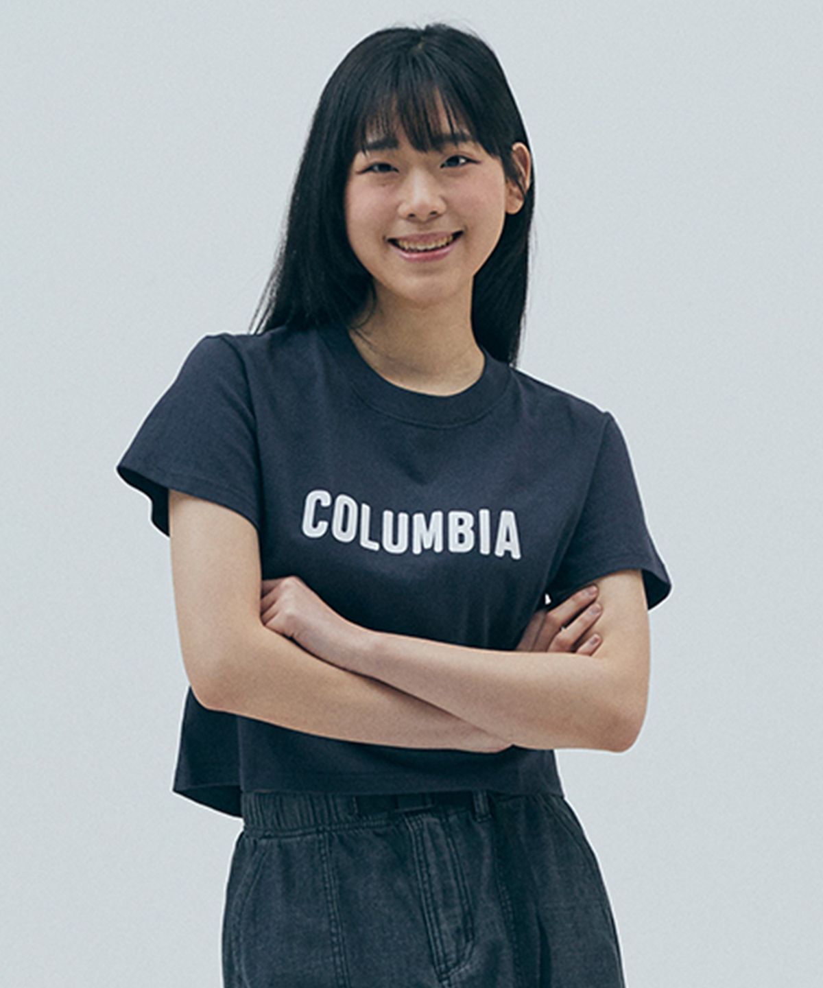 컬럼비아 유니버시티(COLUMBIA UNIVERSITY) SIMPLE LOGO WOMEN CROP S/S T-SHIRTS 크라운네이비