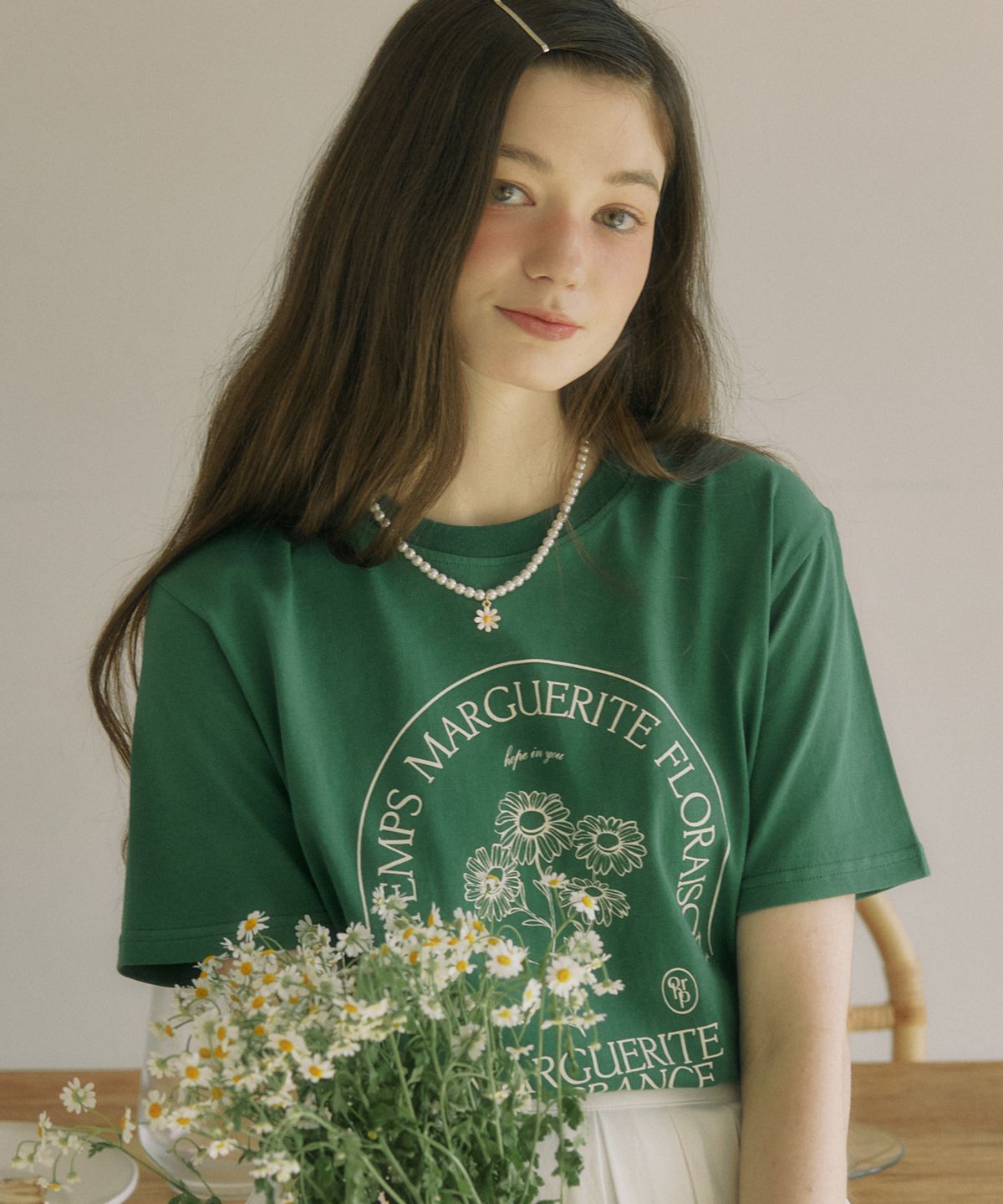 아워호프(OURHOPE) 마르게리트 티셔츠 - 그린