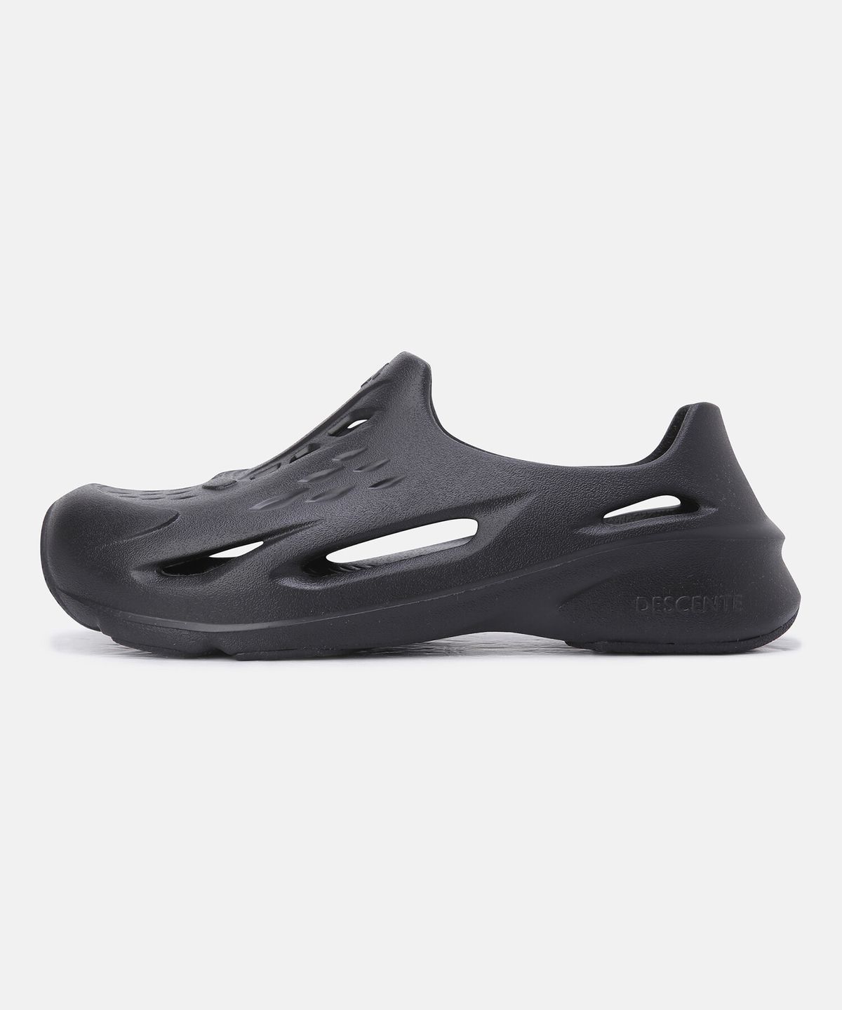 데상트(DESCENTE) 디웨이브 슬립온 블랙(SP123LND31)