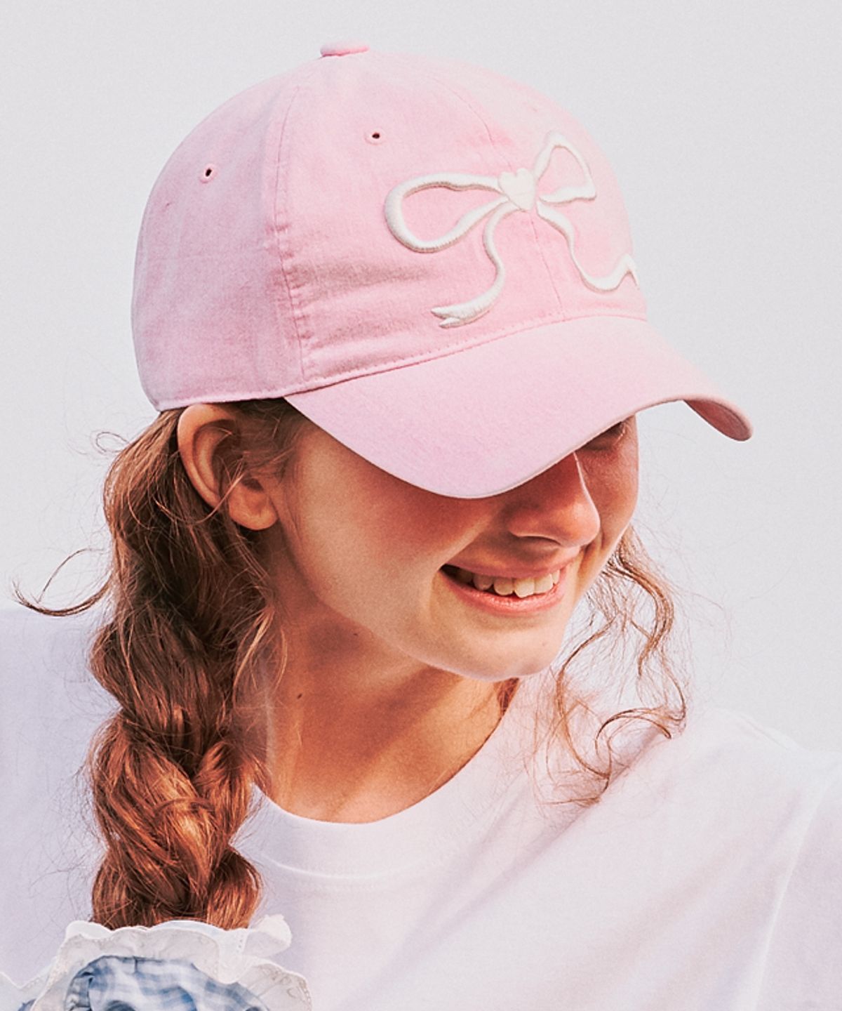 론론(RONRON) HEART RIBBON BALL CAP PINK IVORY