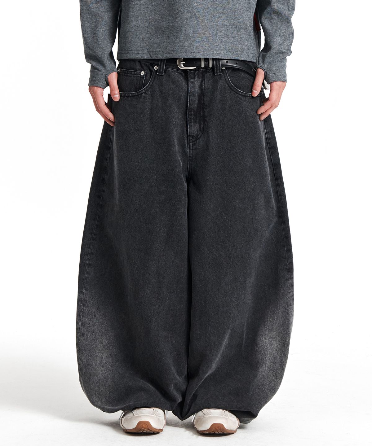 기철(KICHUL) BALLOON FIT DENIM PANTS (WASHED BLACK)