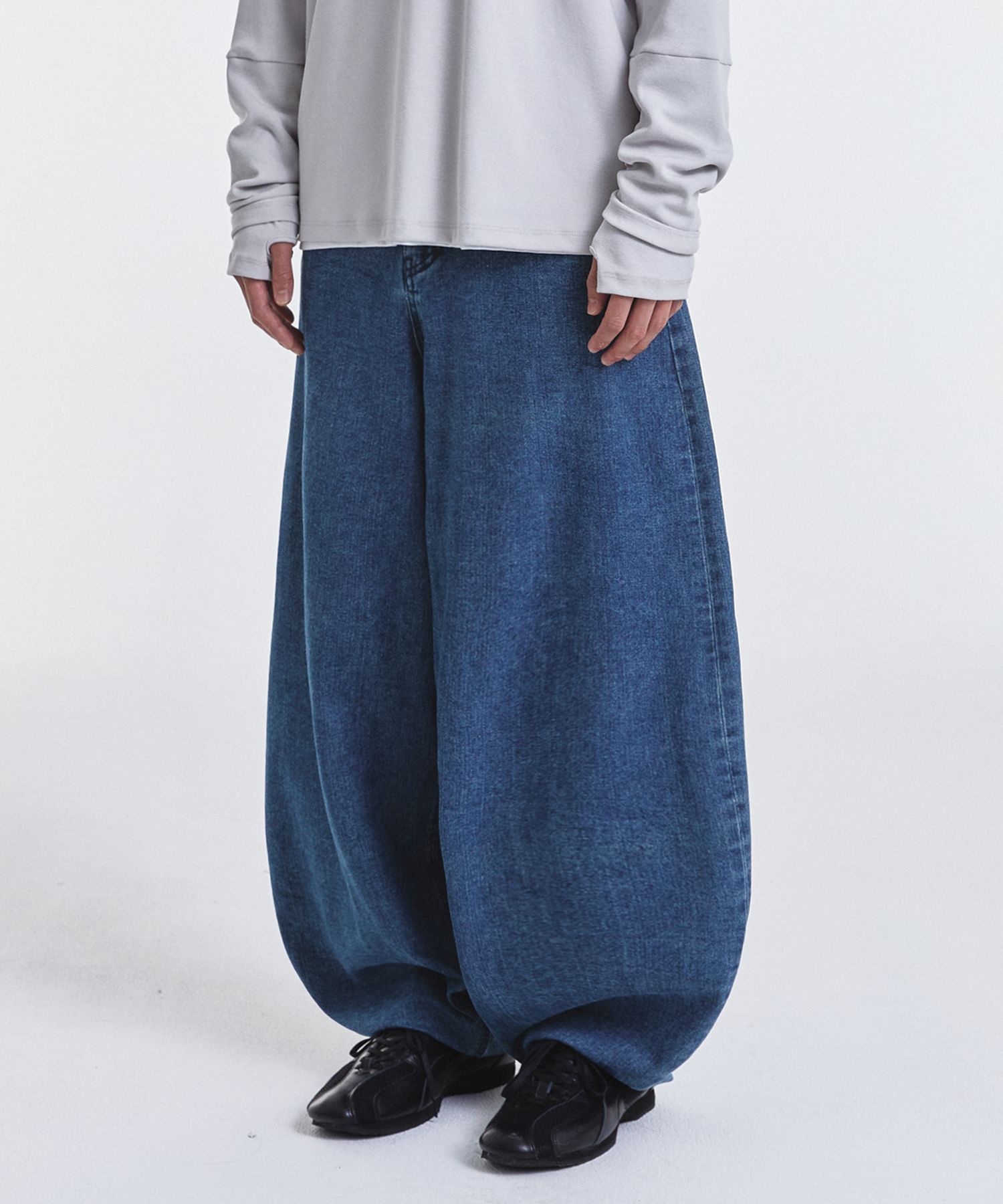 MUSINSA公式 | KICHUL BALLOON FIT DENIM PANTS (INDIGO BLUE)