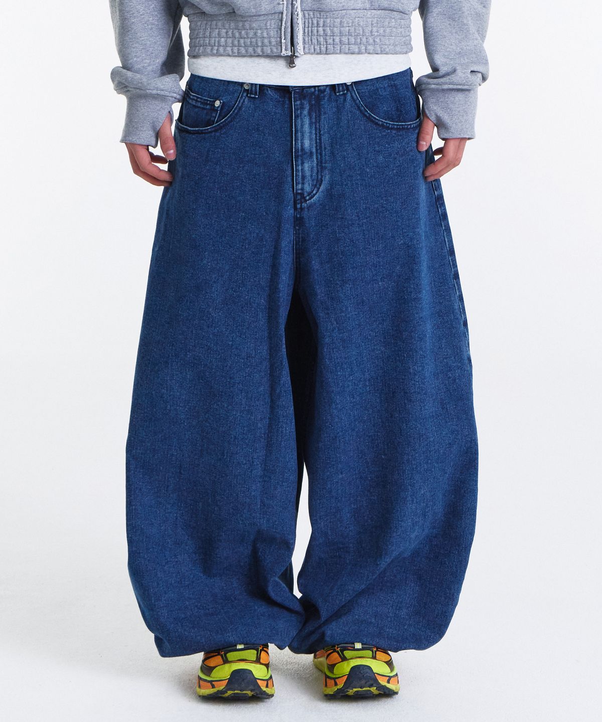 기철(KICHUL) BALLOON FIT DENIM PANTS (INDIGO BLUE)