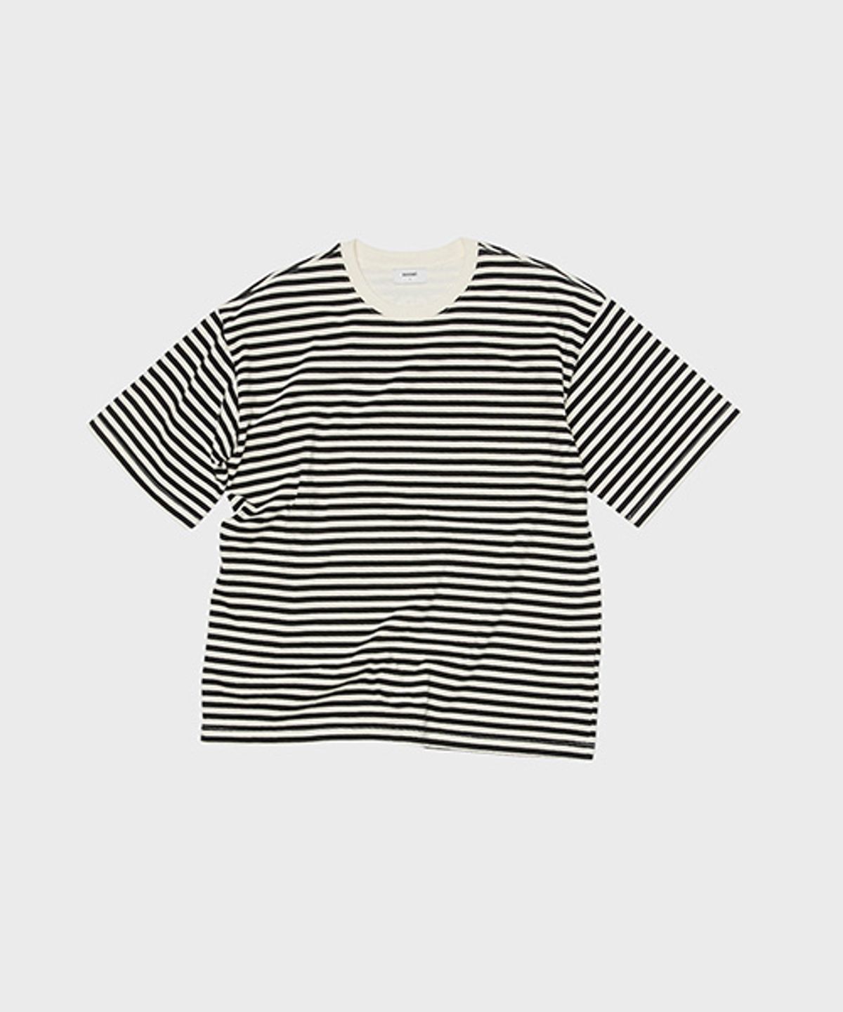 오울(OOOWL) T SHIRT BLACK STRIPE