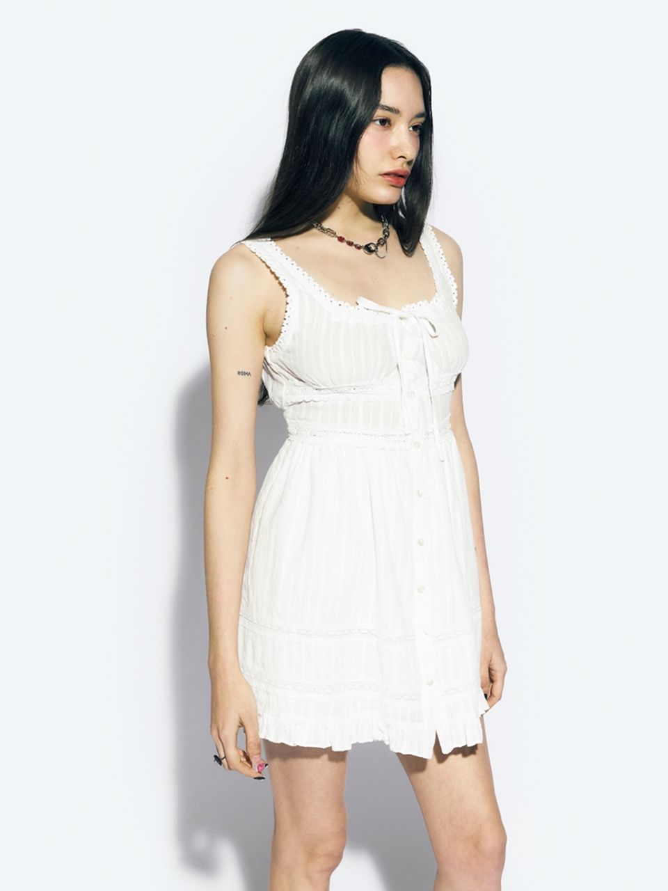 ◆as if calie◆ RUFFLE SLEEVELESS MIDI DRESS WHITE CA24BDR00 MUSINSA | ASIF CALIE RUFFLE SLEEVELESS MIDI DRESS WHITE