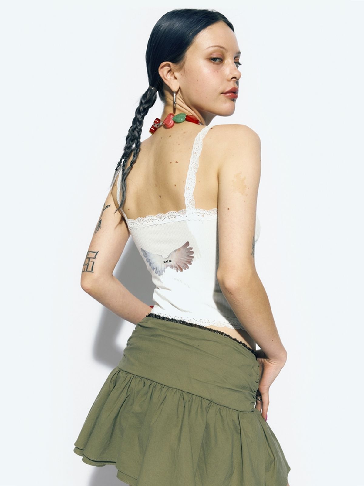 에즈이프 캘리(ASIF CALIE) ANGEL WINGS SLEEVELESS WHITE