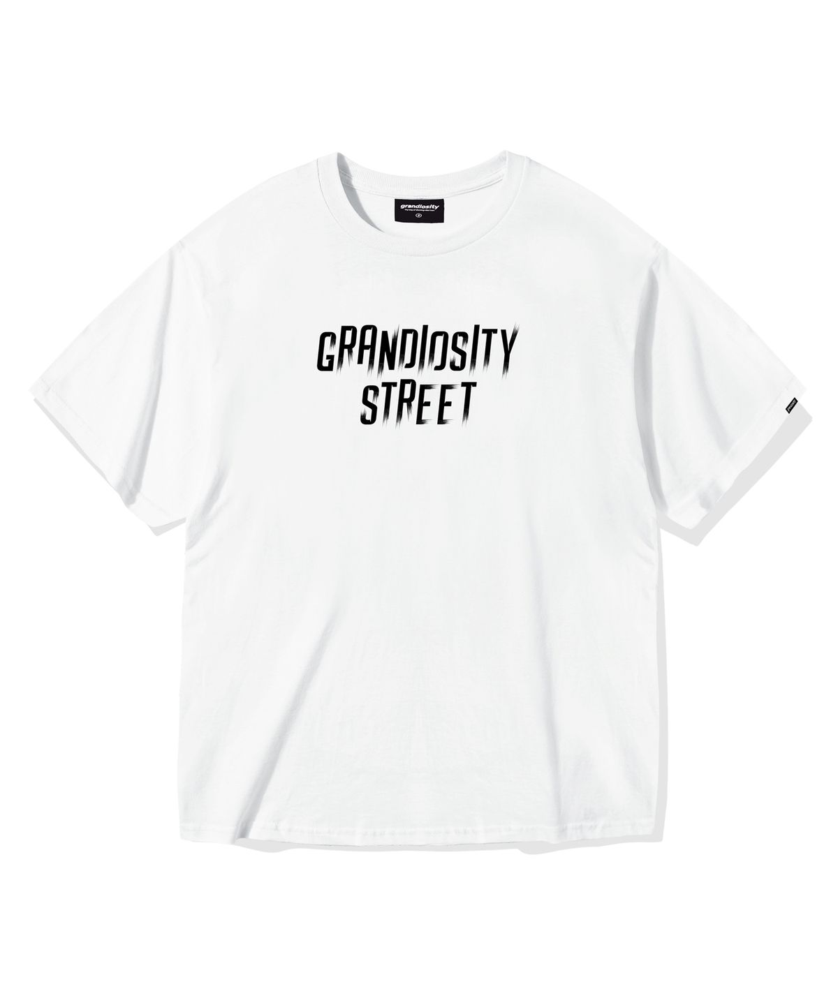 그랜디오시티(GRANDIOSITY) 스트릿 로고 오버핏 반팔 티셔츠 (화이트)
