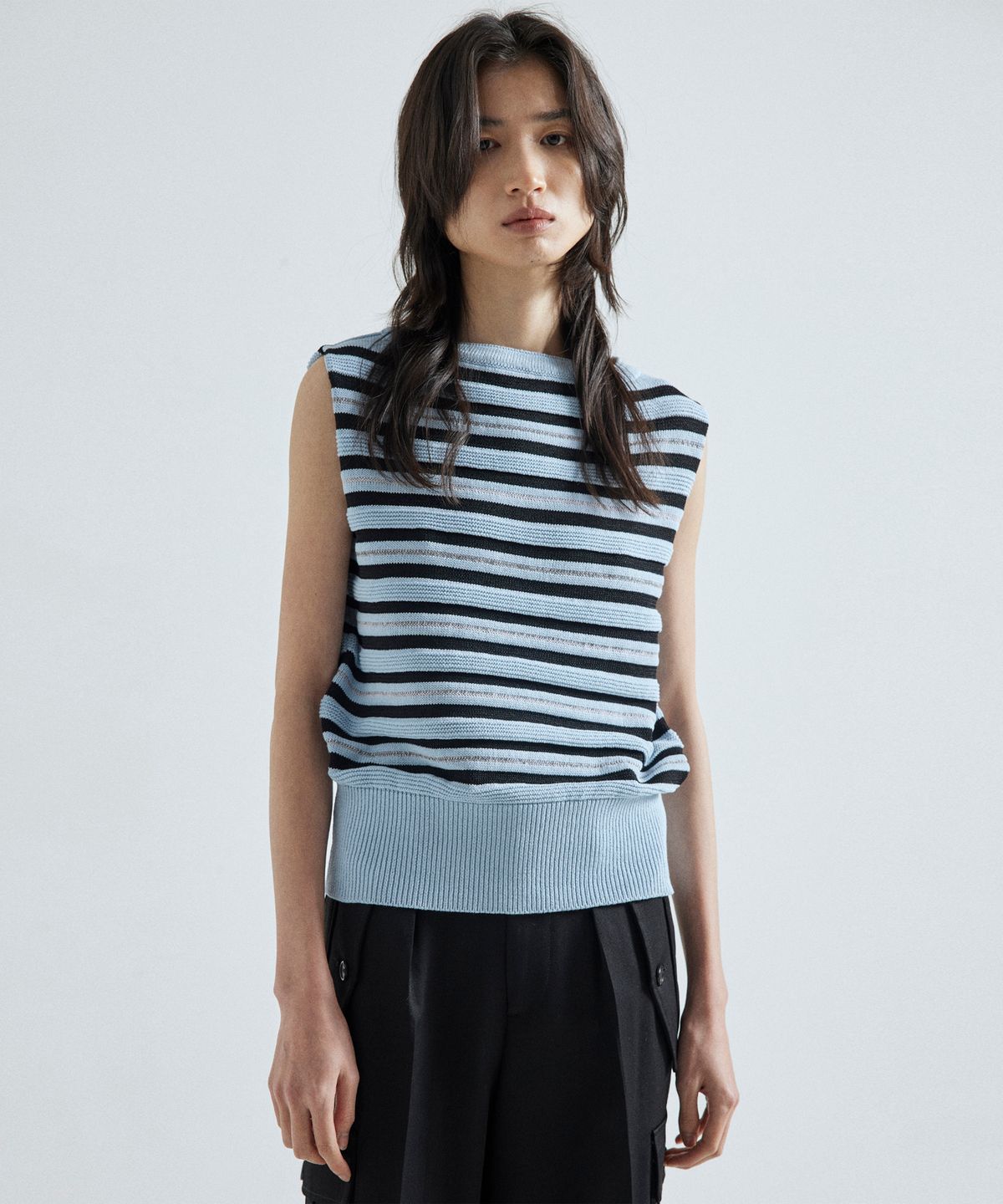 왓에버위원트(WHATEVERWEWANT) REFLECTIVE STRIPE KNIT VEST [S.BLUE]