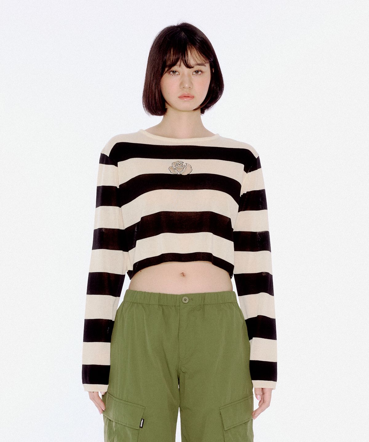 유희(YOUHEE) STRIPE FLOWER KNIT BLACK