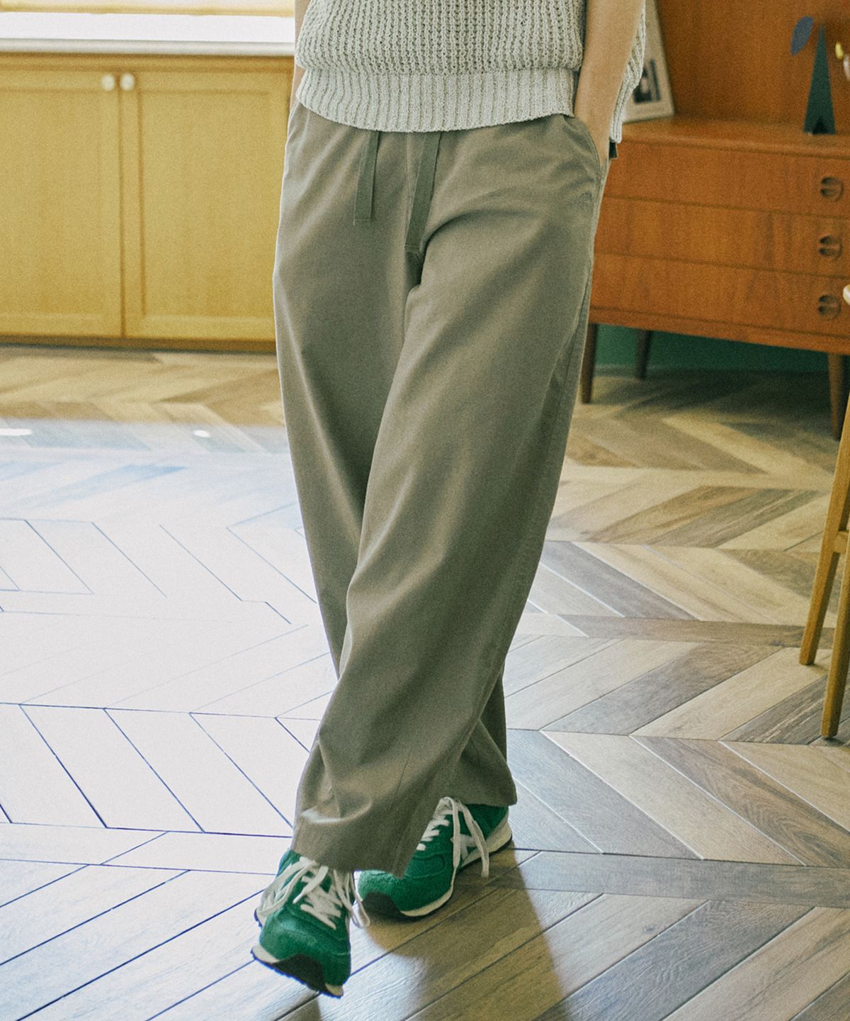 꼬모니노즈(COMONINOZ) LINEN BALLOON PANTS [2 COLOR]