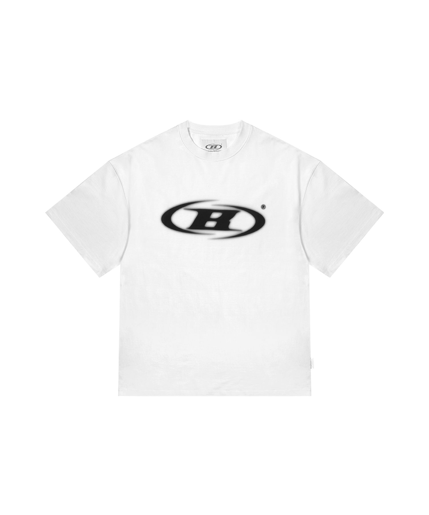 ★2024SS新作★BORN TO WIN★BLUR B PIGMENT OVER FIT T-SHIRTS MUSINSA公式 | BORN TO WIN BLUR B LOGO OVER FIT T-SHIRTS [IVORY]