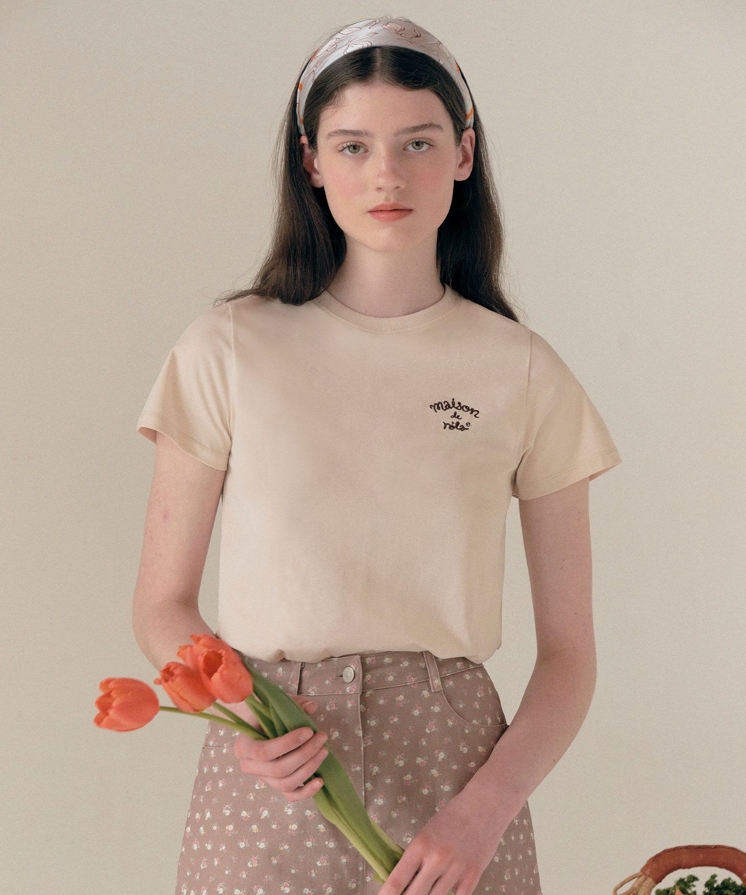 Tシャツ・カットソー ROLAROLA MAISON DE ROLA SMALL LOGO T-SHIRT 4BUK191 ROLAROLA MAISON DE ROLA SMALL LOGO T-SHIRT 4BUK191 (rolarola