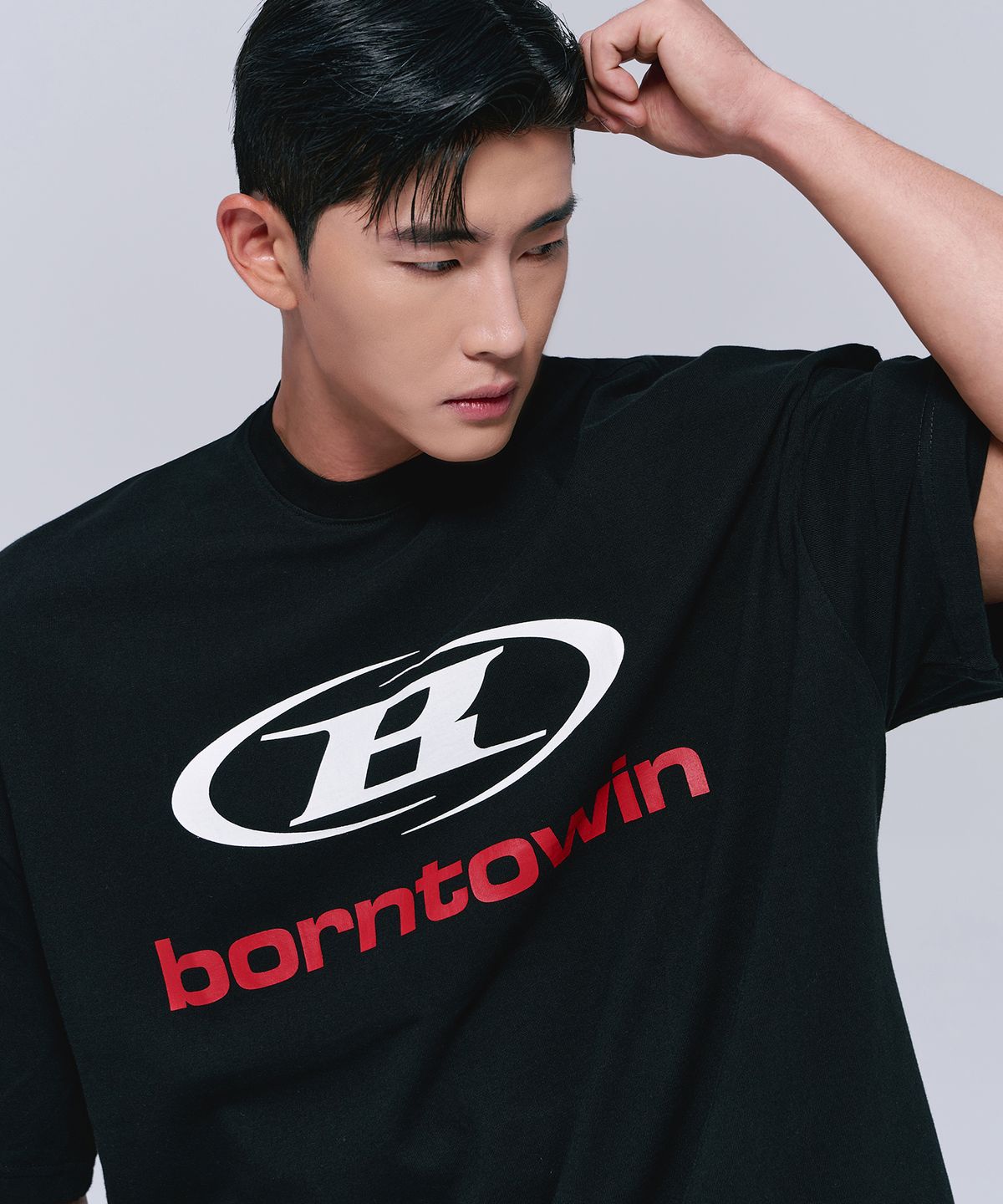 본투윈(BORN TO WIN) SYMBOL B LOGO T-SHIRTS [BLACK]