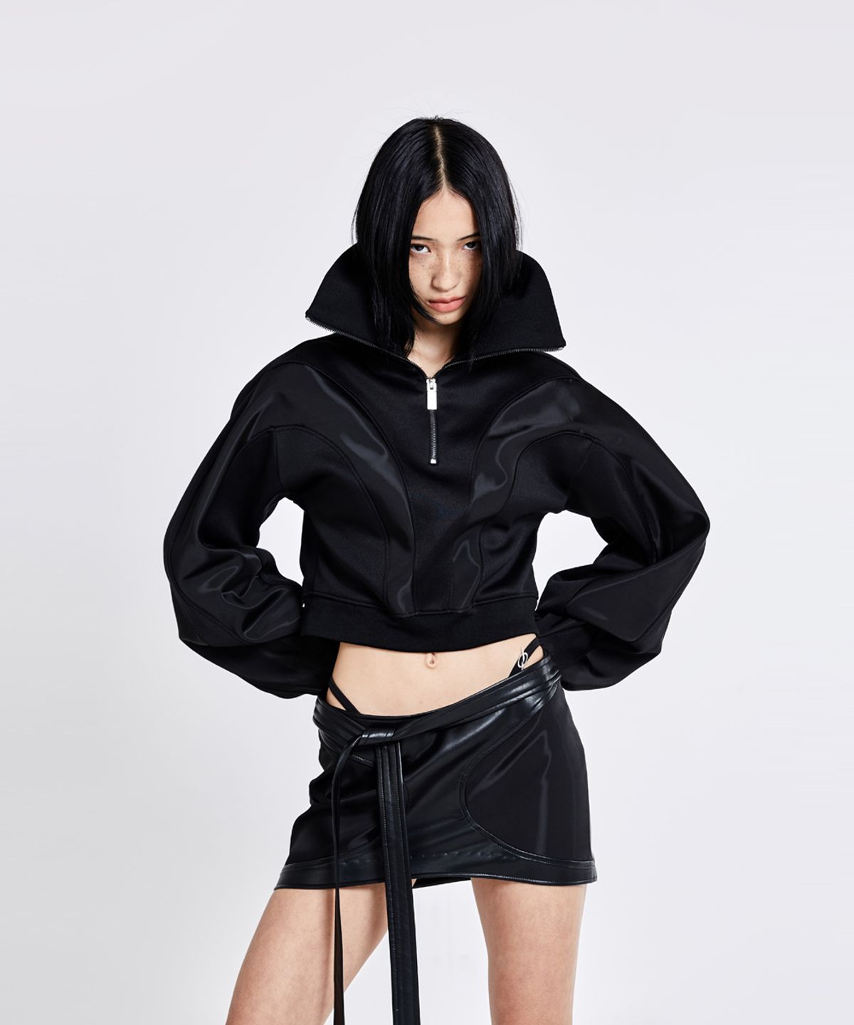 51퍼센트 포 우먼(51PERCENT FOR WOMAN) Bulky Line Half Zip-up - black(woman)