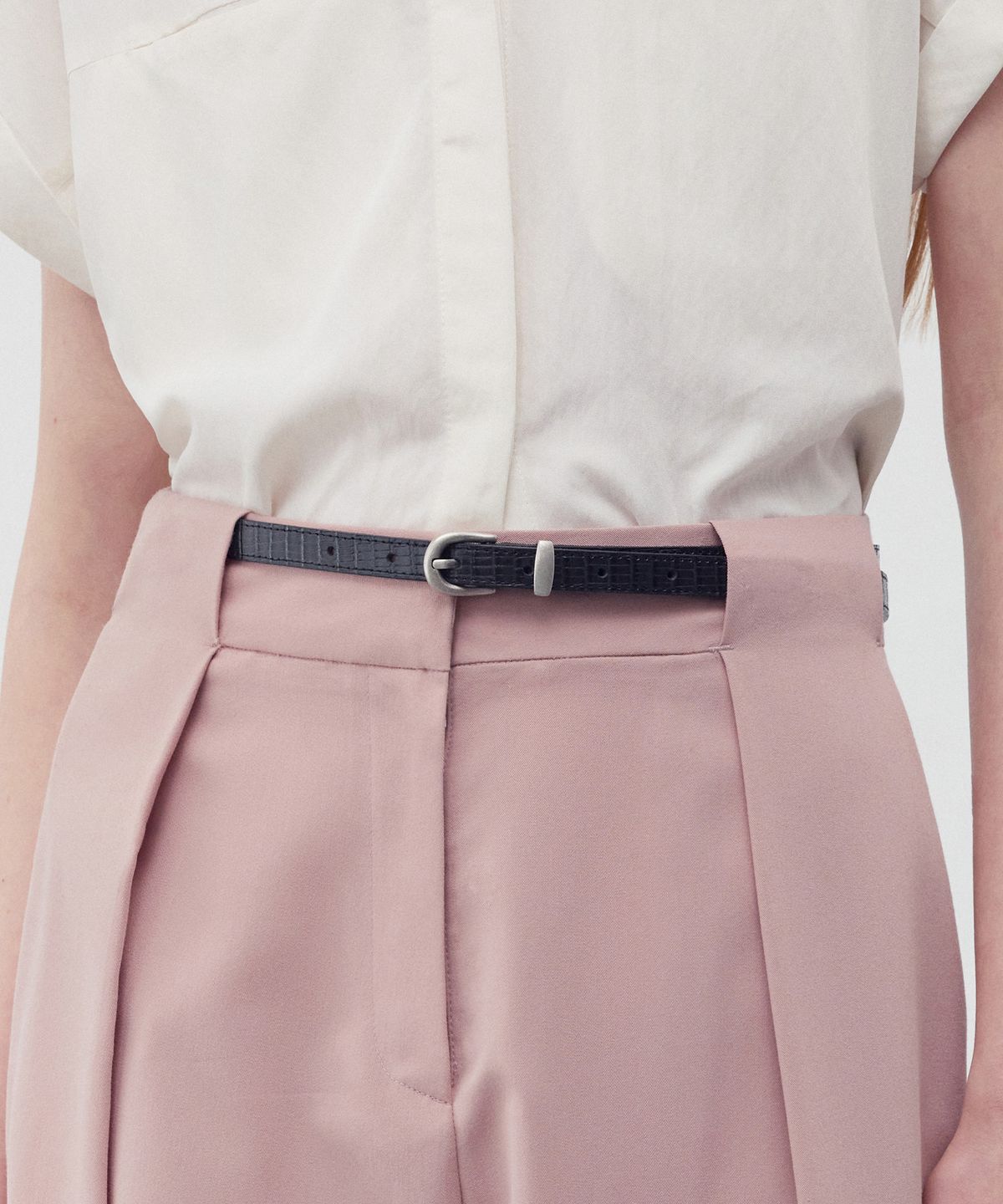 리이(RE RHEE) CRACKED-EFFECT LEATHER BELT BLACK
