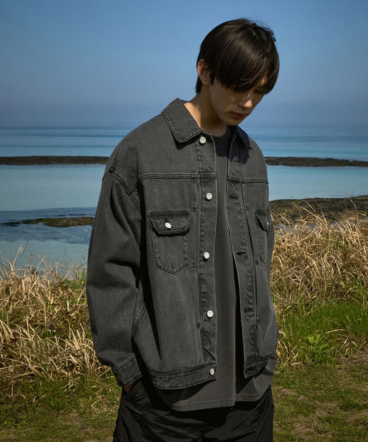 미니멀프로젝트(MINIMALPROJECT) 워시드 오버핏 트러커 데님 자켓 MDJ101 [BLACK]